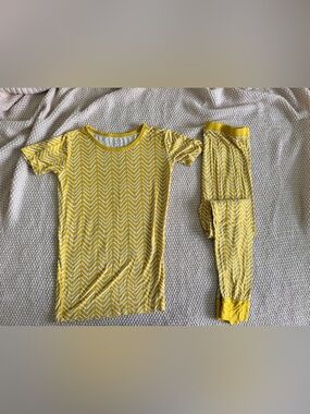 Little Sleepies Yellow Chevron Bamboo Pajama Set 12/14 EUC